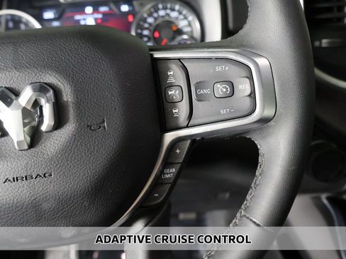 Used 2025 RAM 1500 Big Horn AWD/4WD image 5