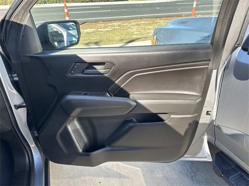 Used 2024 Chevrolet Colorado Trail Boss image 13