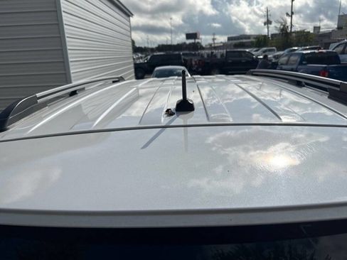 Used 2015 Ford Explorer XLT w/ Equipment Group 202B image 21