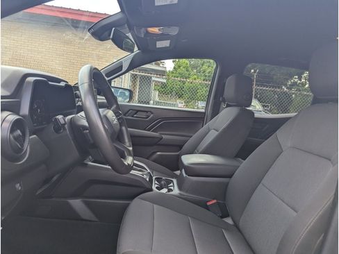 Used 2024 Chevrolet Colorado Trail Boss w/ Advanced Trailering Package AWD/4WD image 13