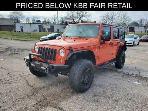 Used 2015 Jeep Wrangler Unlimited Sport w/ Connectivity Group image 2