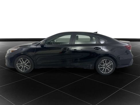 Used 2024 Kia Forte GT-Line w/ GT-Line Premium Package image 2
