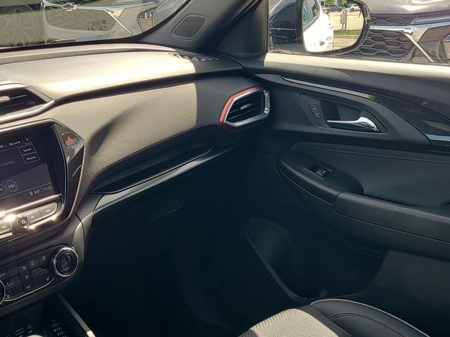 Used 2023 Chevrolet TrailBlazer RS w/ Convenience Package FWD image 13