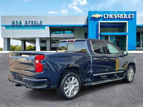 Used 2023 Chevrolet Silverado 1500 High Country w/ High Country Premium Package AWD/4WD image 4