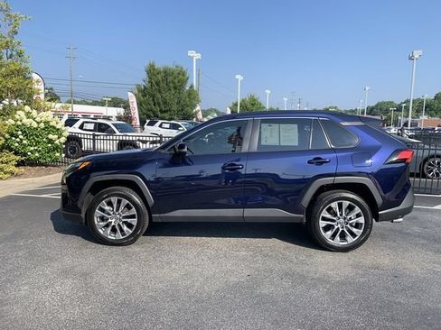 Certified 2023 Toyota RAV4 XLE Premium AWD/4WD image 5