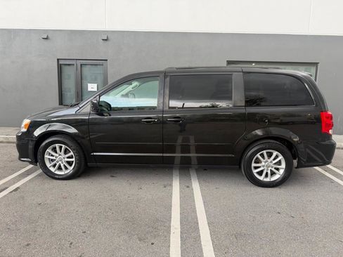Used 2016 Dodge Grand Caravan SXT w/ Rear Park Assist Package FWD image 7
