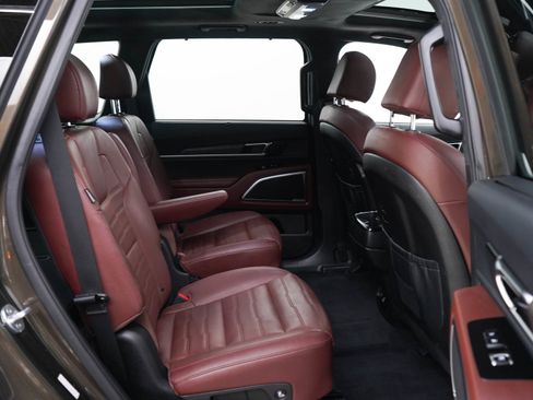 Used 2023 Kia Telluride SX Prestige AWD/4WD image 12