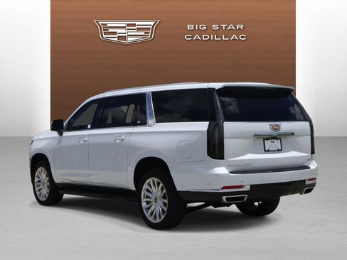 Used 2026 Cadillac Escalade ESV 2WD w/ LPO, Floor Liner Package image 3