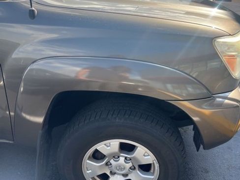 Used 2015 Toyota Tacoma 4x4 Double Cab image 10