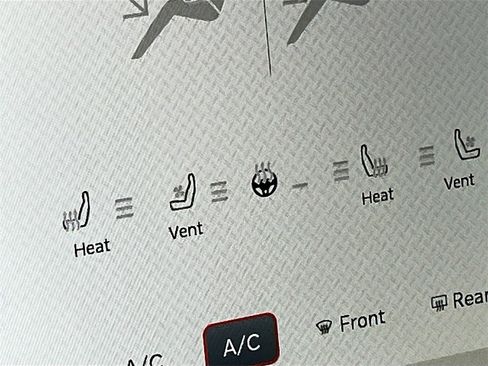 Used 2023 RAM 3500 Laramie image 21