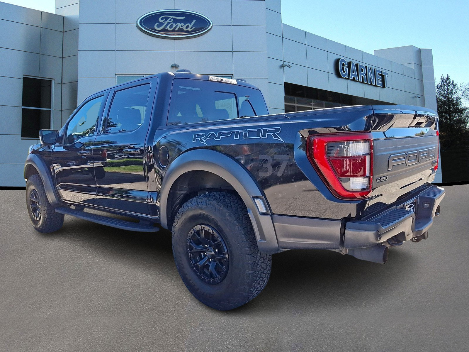 Certified 2023 Ford F150 Raptor w/ Raptor 37 Performance Package AWD/4WD image 5
