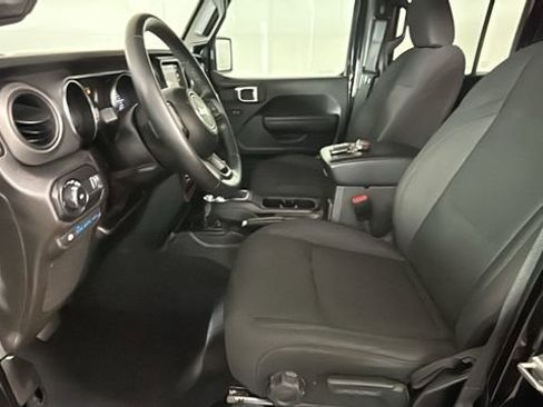 Used 2023 Jeep Wrangler Unlimited w/ Cold Weather Group AWD/4WD image 11