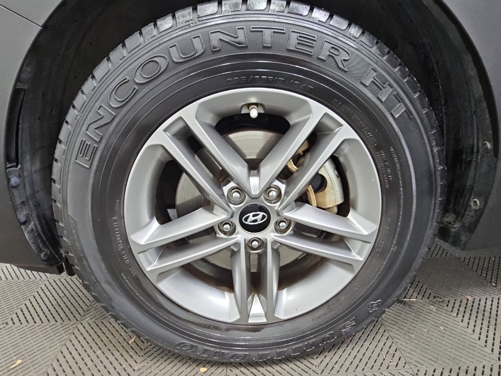 Used 2017 Hyundai Santa Fe Sport FWD image 42