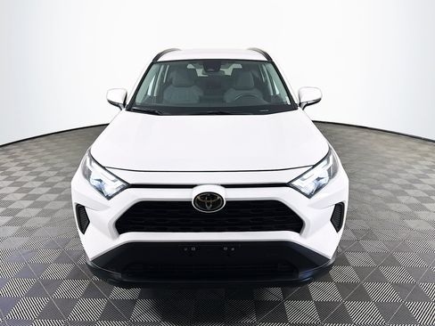 Used 2025 Toyota RAV4 XLE FWD image 2
