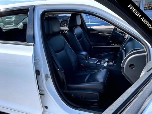Used 2023 Chrysler 300 Touring L w/ Comfort Group AWD/4WD image 27