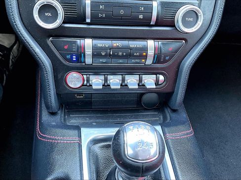 Used 2020 Ford Mustang GT Premium w/ Equipment Group 401A RWD image 14