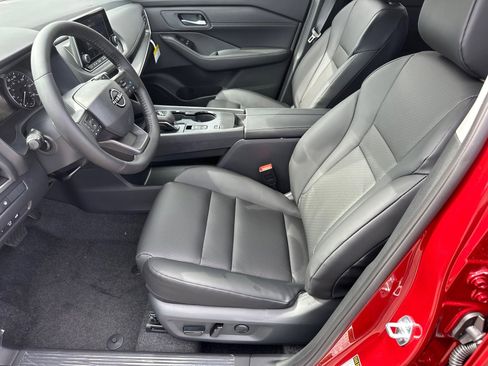 New 2026 Nissan Rogue SV image 9