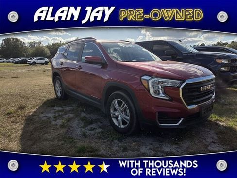 Used 2022 GMC Terrain SLE w/ Driver Convenience Package image 1