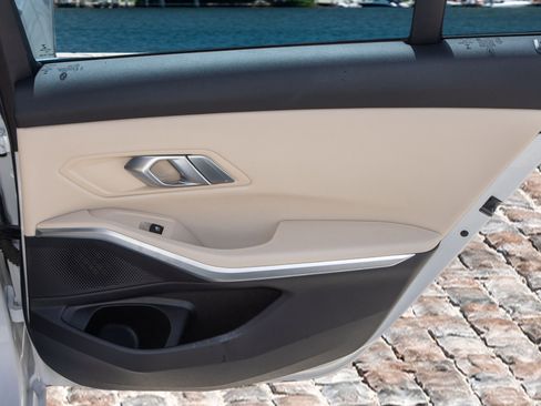 Used 2020 BMW 330i Sedan image 14