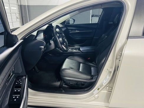 Used 2022 MAZDA MAZDA3 s image 22