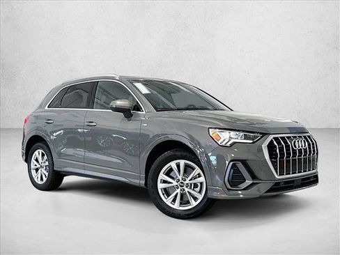 Used 2024 Audi Q3 2.0T Premium w/ Convenience Package AWD/4WD image 12