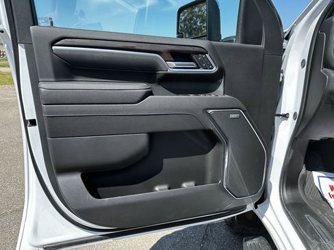 New 2025 GMC Sierra 2500 SLT w/ SLT Premium Package image 6