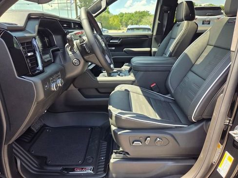 New 2026 GMC Sierra 1500 AT4X AWD/4WD image 5