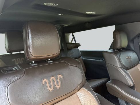 Used 2025 Ford Expedition Max King Ranch AWD/4WD image 18