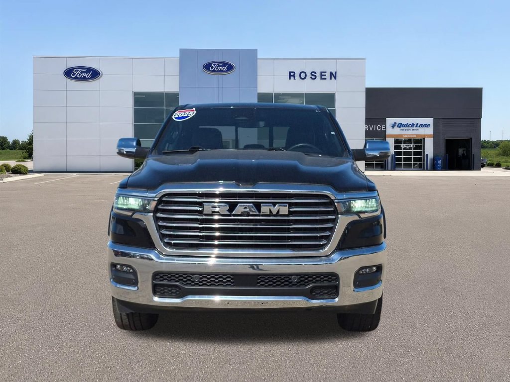 Used 2025 RAM 1500 Laramie AWD/4WD image 8