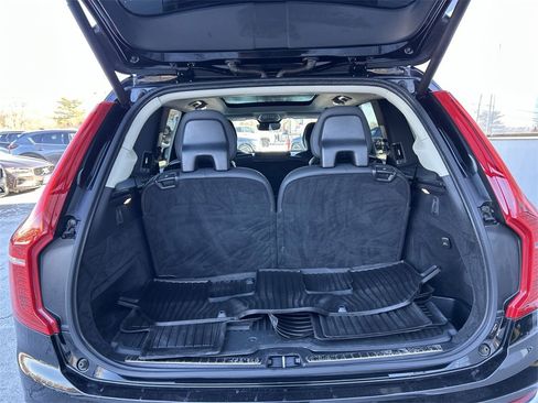 Certified 2023 Volvo XC90 B5 Plus image 28