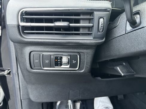 Certified 2022 Lincoln Corsair AWD w/ Premium Package image 30