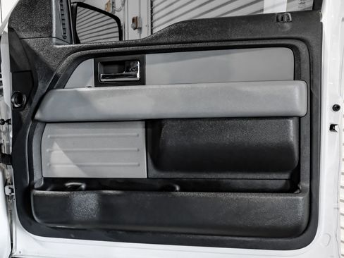 Used 2013 Ford F150 XLT w/ Luxury Equipment Group image 47