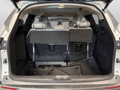 Used 2025 Toyota Sienna XLE AWD/4WD image 45
