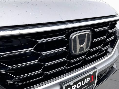 Used 2023 Honda CR-V EX image 29