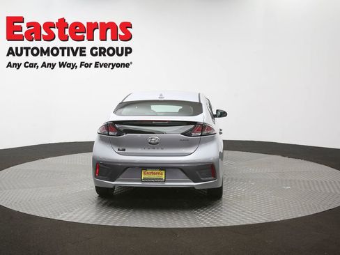 Used 2022 Hyundai Ioniq SEL FWD image 36