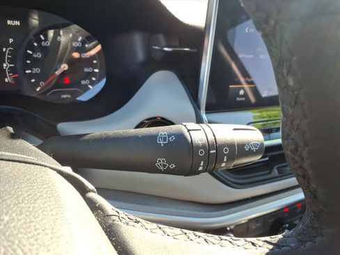 Used 2024 Jeep Compass Limited image 26