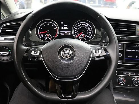 Used 2021 Volkswagen Golf 4-Door FWD image 32