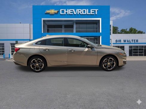 Used 2024 Chevrolet Malibu LT image 7