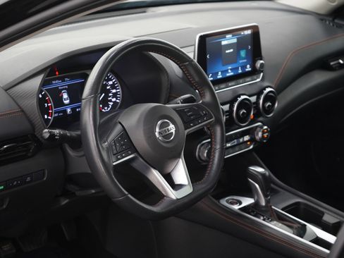 Used 2023 Nissan Sentra SR w/ SR Premium Package image 22