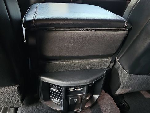 Used 2023 RAM 2500 Laramie AWD/4WD image 21