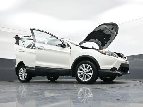 Used 2018 Nissan Rogue Sport SV image 46