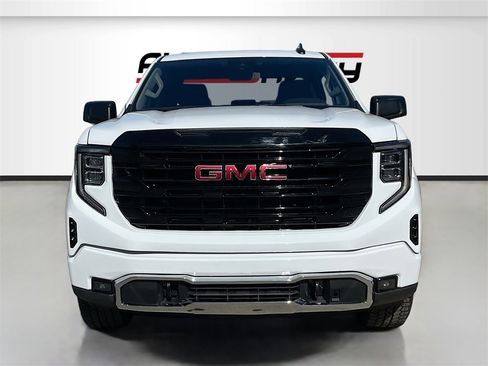 Used 2025 GMC Sierra 1500 Elevation image 2