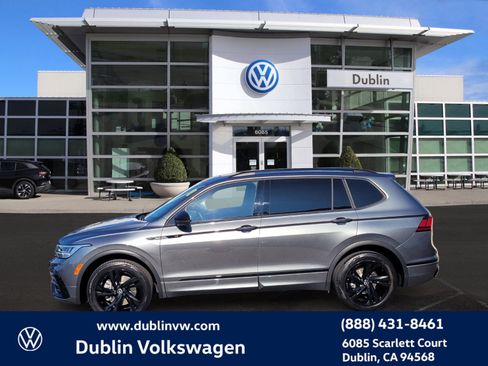 Used 2023 Volkswagen Tiguan SE R-Line image 7