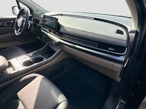 New 2026 Kia Carnival LXS image 29