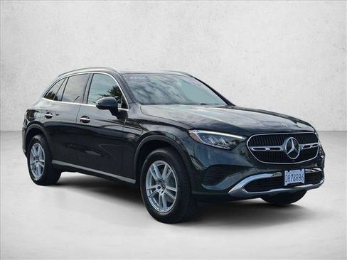 Used 2026 Mercedes-Benz GLC 300 4MATIC image 3