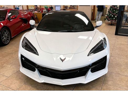 Used 2025 Chevrolet Corvette Z06 w/ Stealth Interior Trim Package image 3