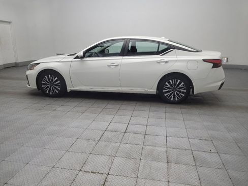 Used 2023 Nissan Altima 2.5 SV FWD image 3