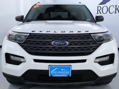 Used 2021 Ford Explorer XLT w/ Equipment Group 202A image 2
