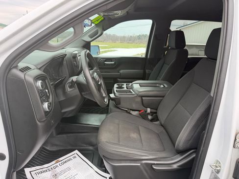 Used 2020 GMC Sierra 2500 4WD Crew Cab 159 w/ Convenience Package image 23