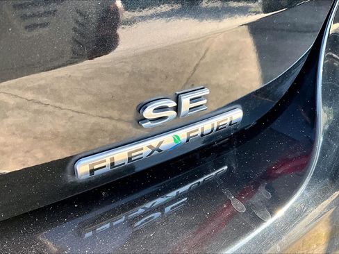 Used 2015 Ford Focus SE FWD image 10